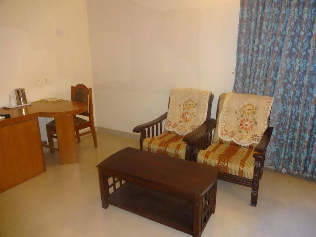 Hotel Geethu International Kovalam Zewnętrze zdjęcie